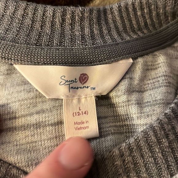 M100-Secret Treasures L super soft 3/4 sleeves pullover light weight sweatshirt - Picture 3 of 3